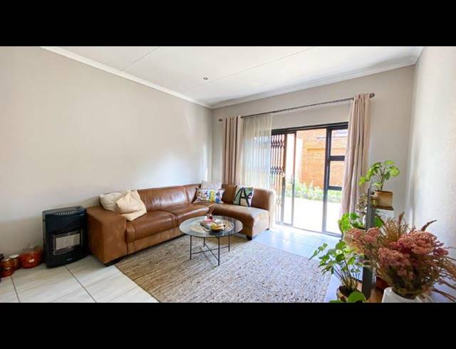 2 BEDROOM HOUSE FOR SALE IN ALBEMARLE